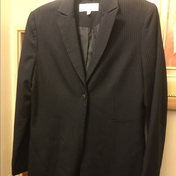 LARRY LEVINE PINSTRIPED 2 PIECE BLACK PANT SUIT - Picture 4 of 10